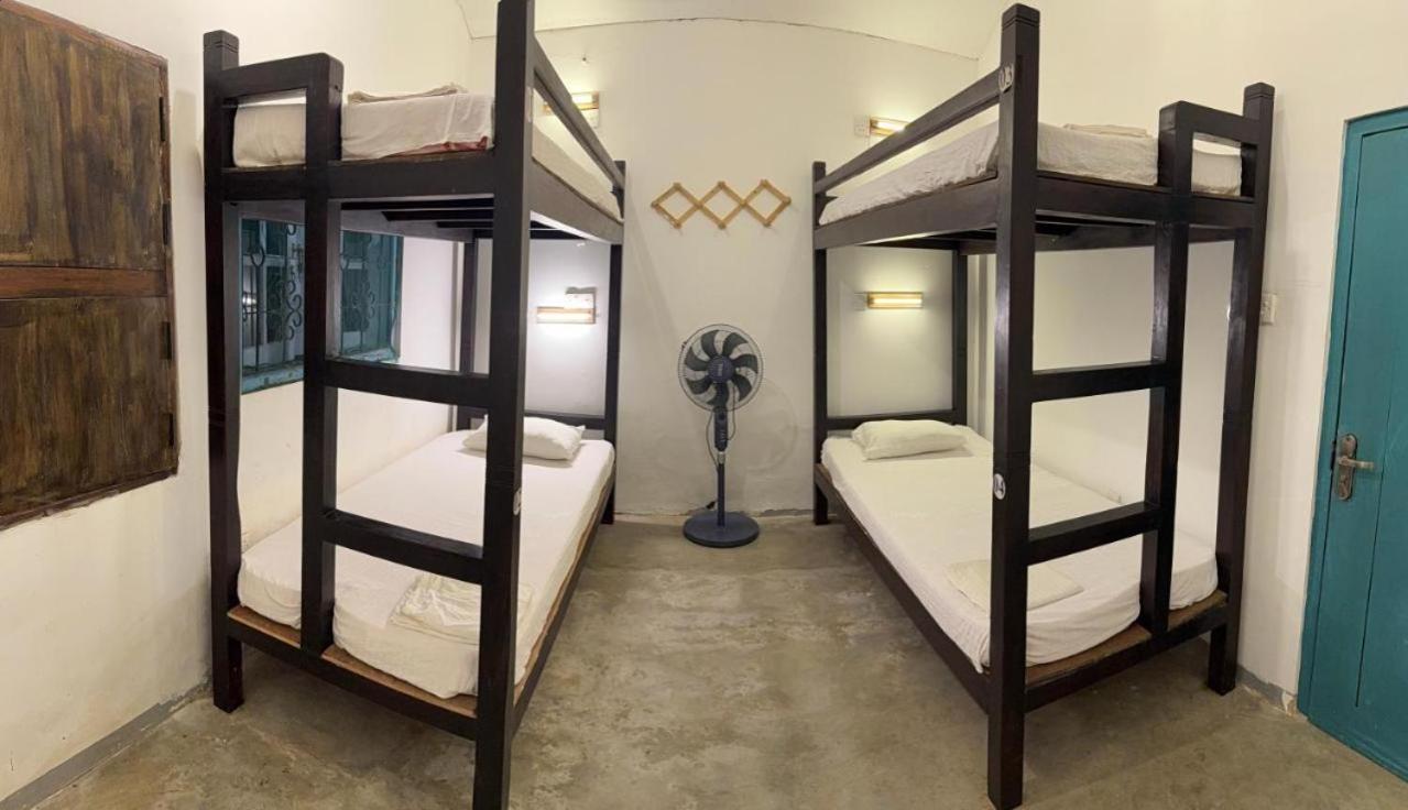 Sea Breeze Guest House Negombo Cameră foto